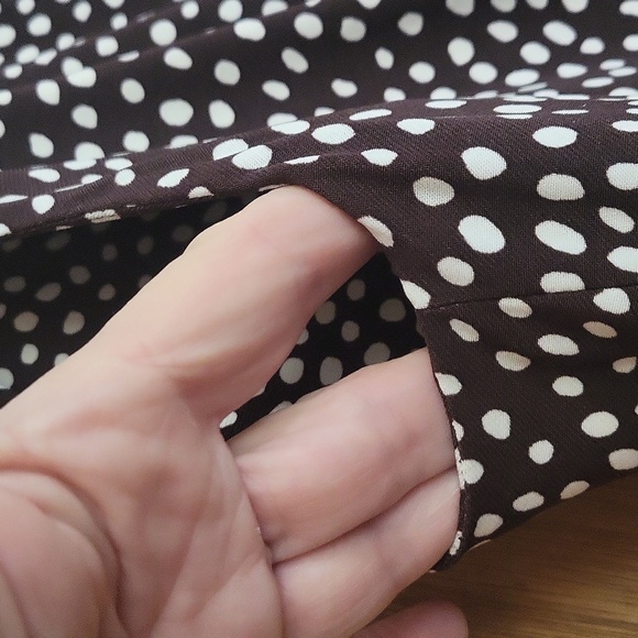 Chaps A line dress. Polka dot cap sleeve with ruched bodice. Good stretch. Large - Picture 8 of 11